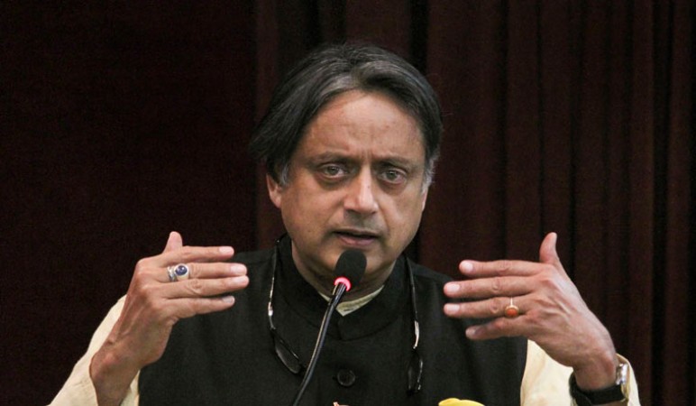 Farmers' law: Tharoor joined Congress strike on Jantar Mantar