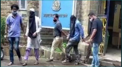 Maharashtra: 8 people including 3 Bangladeshi arrested in fake passport case