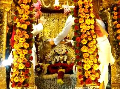 11 हजार दीपो की रोशनी से रोशन हुआ रणजीत हनुमान मंदिर
