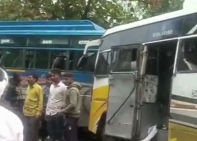 इंदौर में भीषण बस हादसा, 25 से ज्यादा यात्री घायल