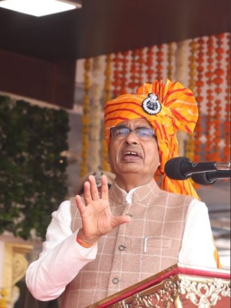 'I bow to MP police for sacrifice', says CM Shivraj