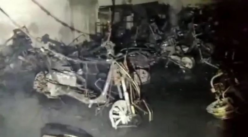 Fire breaks out at Kanchipuram service center, 40 bikes burnt to ashes