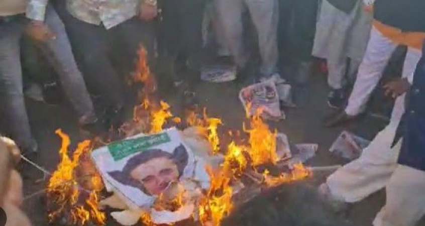 पाकिस्तान विदेश मंत्री बिलावल का इंदौर में जलाया गया पुतला