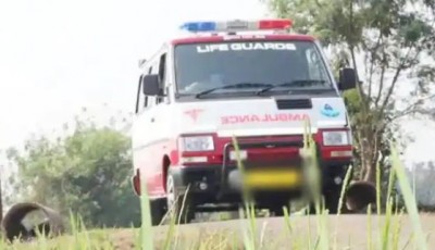Liquor smugglers jumped into the river mistaking ambulance for a police vehicle