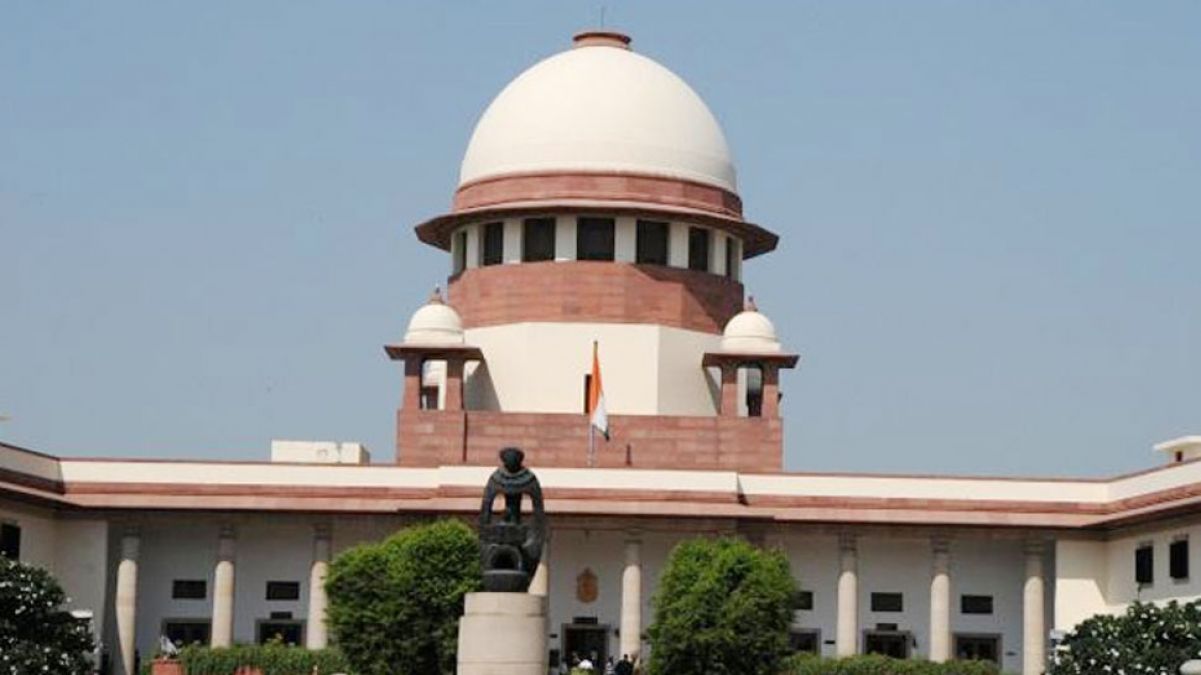 SC orders government to take over Unitech management