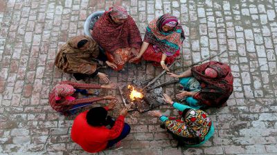 Cold wreaks havoc across North India including Delhi-NCR, temperature falls down to 6 degrees
