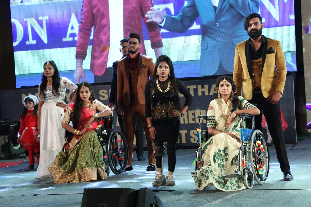 जयपुर में 15वें ‘दिव्यांग टैलेंट एंड फैशन शो’ में  दिव्यांगों ने किया अपने हुनर का शानदार प्रदर्शन