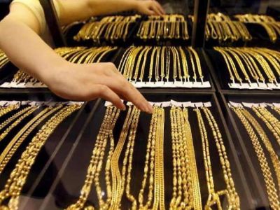 Gold prices reached eight-week high, silver fell marginally
