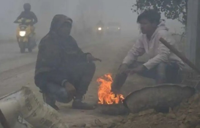 उत्तर भारत में सर्दी का प्रकोप, दिल्ली में लुढ़का तापमान