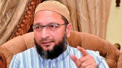 Owaisi attacks central government, says, 'BJP wants to paint the country in the color of religion'