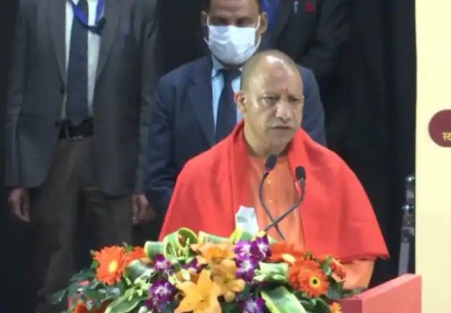 CM Yogi gives big gift to cooks and instructors in UP, raises honorarium in one stroke