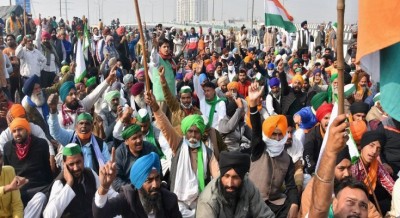कृषि कानून: पटना में किसानों का राजभवन तक मार्च, टिकैत ने विपक्ष पर लगाए आरोप