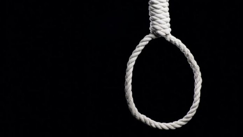 Farmer hangs himself commits suicide, wrote suicide note