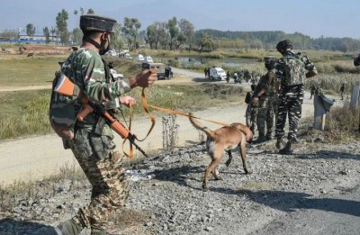 Security forces got huge success in Srinagar encounter, three terrorists recovered
