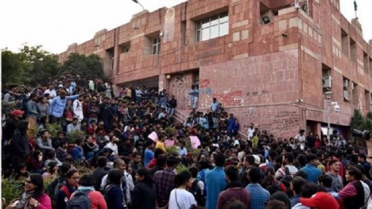 JNU: Administration gave one more chance to students who boycott exams
