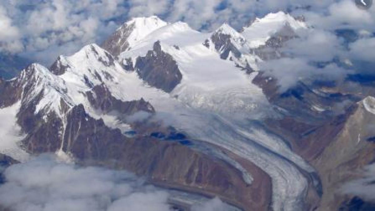 Global Warming: Glacier built in high altitude areas of Himalayas, may increase problem