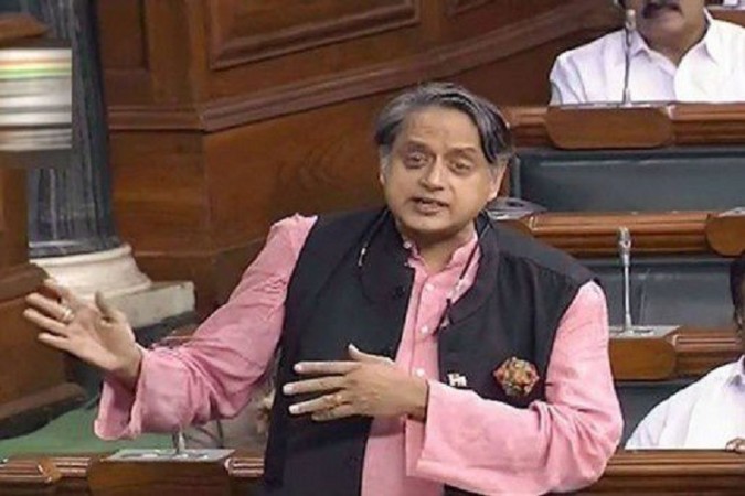 Congress leader Shashi Tharoor slammed Modi govt in Lok Sabha, learn the matter