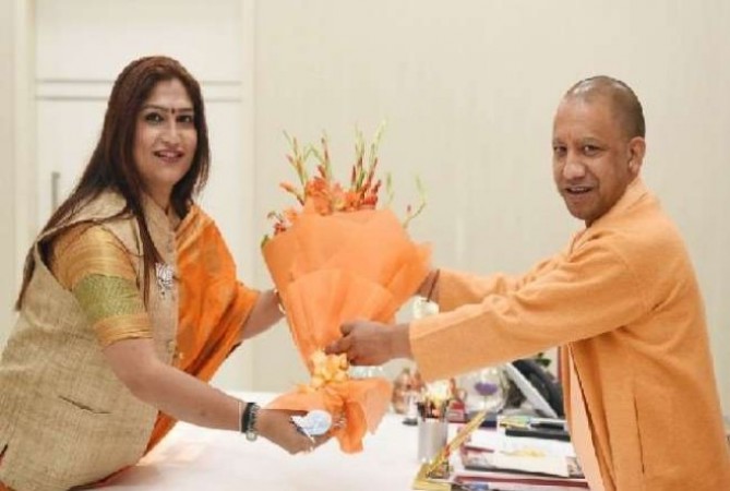CM Yogi files nomination from Gorakhpur, Sonam Kinnar brings 1.5 kg gold plate for Tilak