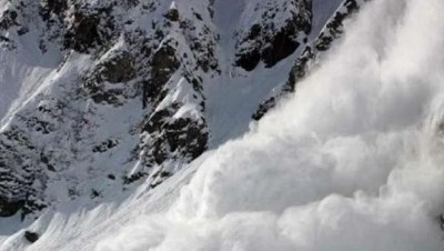 अरुणाचल प्रदेश: हिमस्खलन में फंसे भारतीय सेना के 7 जवान, रेस्क्यू ऑपरेशन जारी