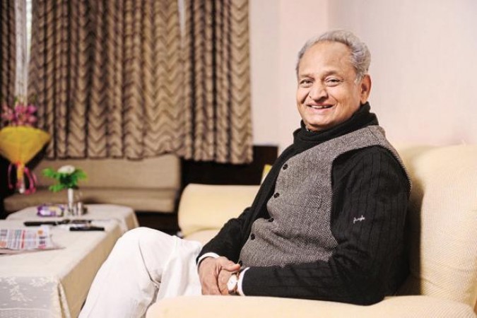 CM Ashok Gehlot angry over this serious negligence, stir in police headquarters