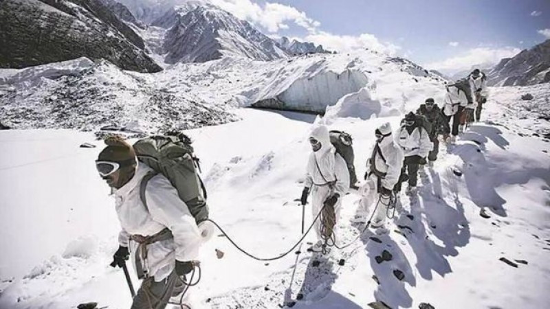 7 Indian Army personnel trapped in avalanche martyred, Defense Minister expressed grief