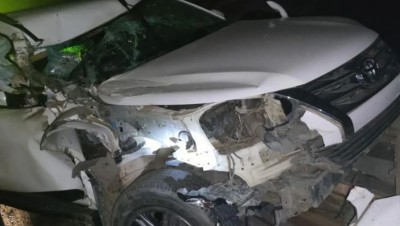 Union minister's son's car collides with trailer full of sugarcane