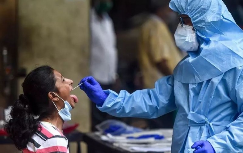 Coronavirus Updates: 11,649 new cases, 100 people died due to corona in India