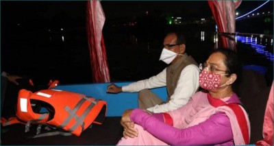 Valentine's Day: CM Shivraj Singh Chauhan arrives with wife in Van Vihar National Park, Bhopal