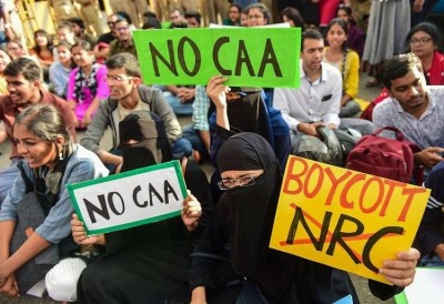 Video: चेन्नई में CAA और NRC के खिलाफ उग्र प्रदर्शन, पुलिस ने प्रदर्शनकारियों पर बरसाईं लाठियां