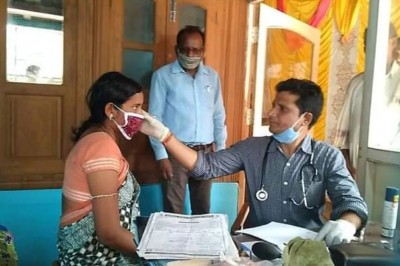 Treatment for just 1 rupee, this doctor opened a unique clinic to treat the poor
