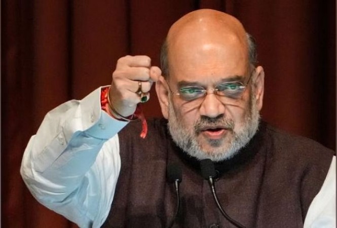 Why was 'Muslim reservation' removed in Karnataka? Amit Shah replied by citing the Constitution