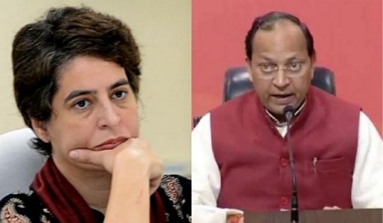 Arun Singh furious at Priyanka Gandhi says 'won't be able to differentiate between wheat and barley crops'