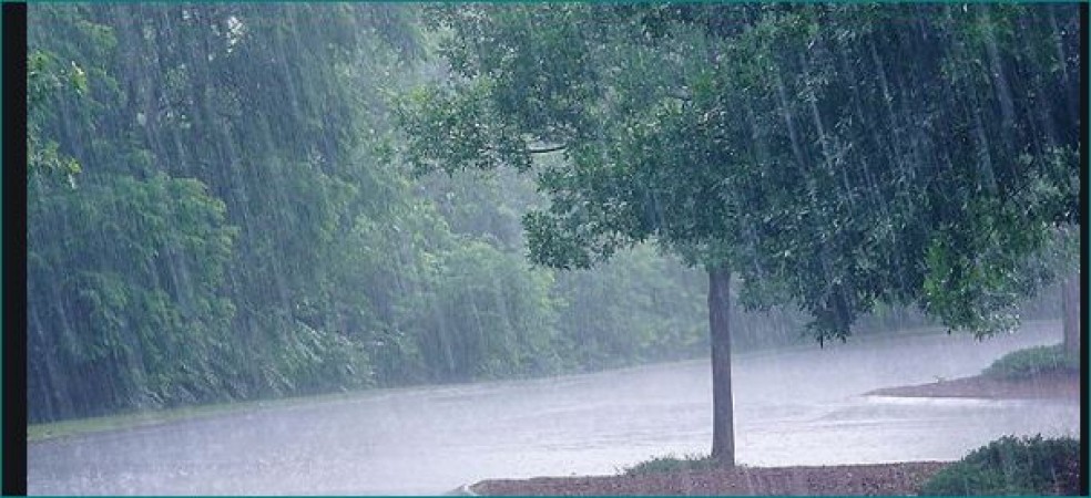 Heavy rain alert in Maharashtra due to cyclonic storm