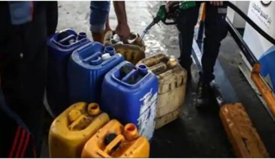 नेपाल में भारत से 22 रुपए सस्ता है पेट्रोल, यूपी-बिहार के लोग कर रहे तस्करी