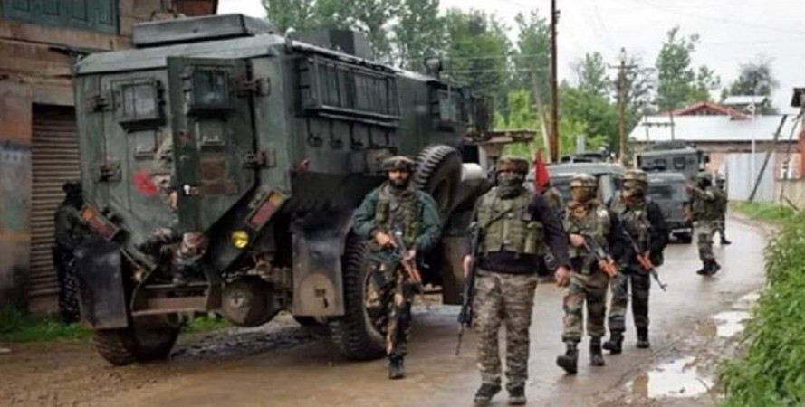 Encounter at two places in Jammu and Kashmir, 3 terrorists killed