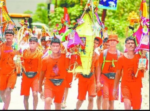 Parking personnel attacked Kanwadiyas in Haridwar