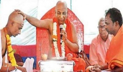इस लोकप्रिय हिंदू मठ का पुजारी बना मुस्लिम युवक