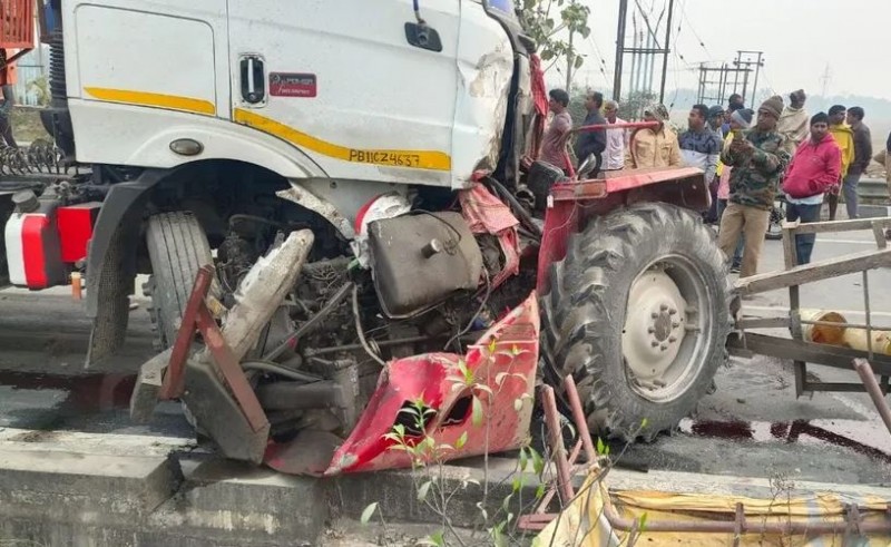 3 laborers died and several injured in a Lorry-Trailer collision