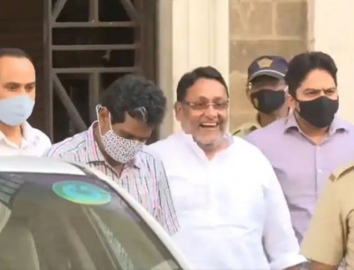 Nawab Malik seen laughing after his arrest, said- 'I'll fight, not be afraid'