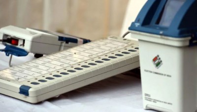 'Our button is not pressed in EVM, someone put faviquick in the machine..', accused of SP during voting