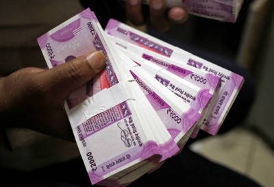 इंडियन बैंक का बड़ा फैसला, अब एटीएम से नहीं निकलेंगे 2000 के नोट
