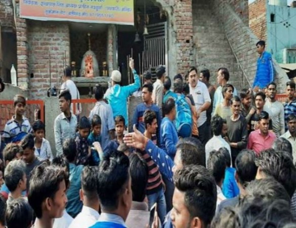 Violence in Aligarh against CAA, stone-pelting near-religious site