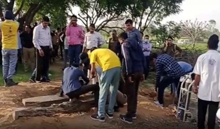 4-year-old boy trapped in deep borewell, rescue operation underway for 17 hours