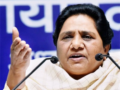 Mayawati advises CM Kejriwal on Delhi violence