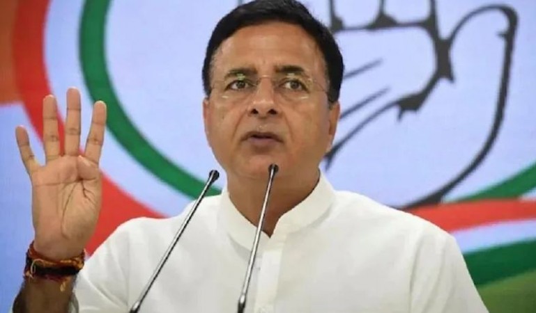 'Modi govt gives gift of price rise on New Year', Congress alleges