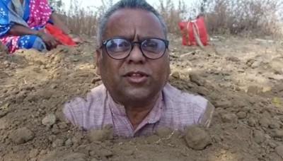 This farmer buried himself in the ground, the reason is surprising