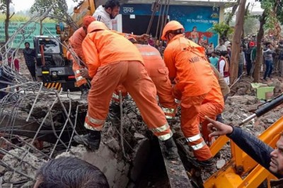 गाजियाबाद श्मशान घाट हादसे में अब तक 25 लोगों की मौत, ईओ समेत तीन गिरफ्तार