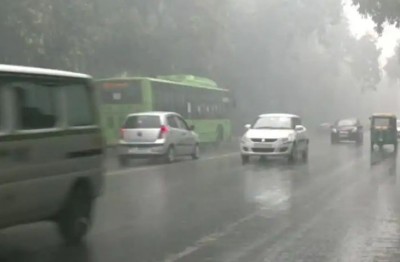 Delhi reeling under double whammy of cold and pollution, rain adds to woes