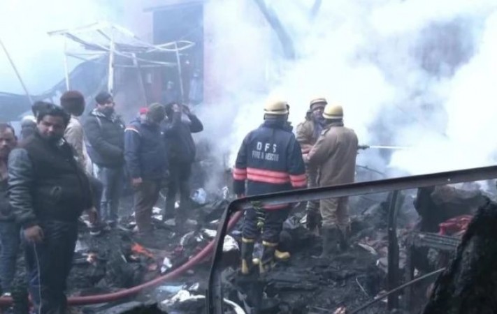 Fire broke out at Lajpat Rai Market in Delhi, 56 shops burnt to ashes