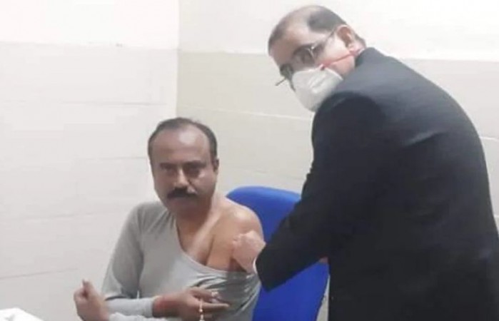 पटना में भाजपा MLA ने लगवाई कोरोना वैक्सीन, बोले- विपक्ष को करारा जवाब